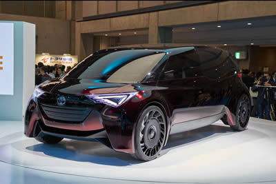 Toyota Fine Comfort Ride Hydrogen Fuel Cell Concept 